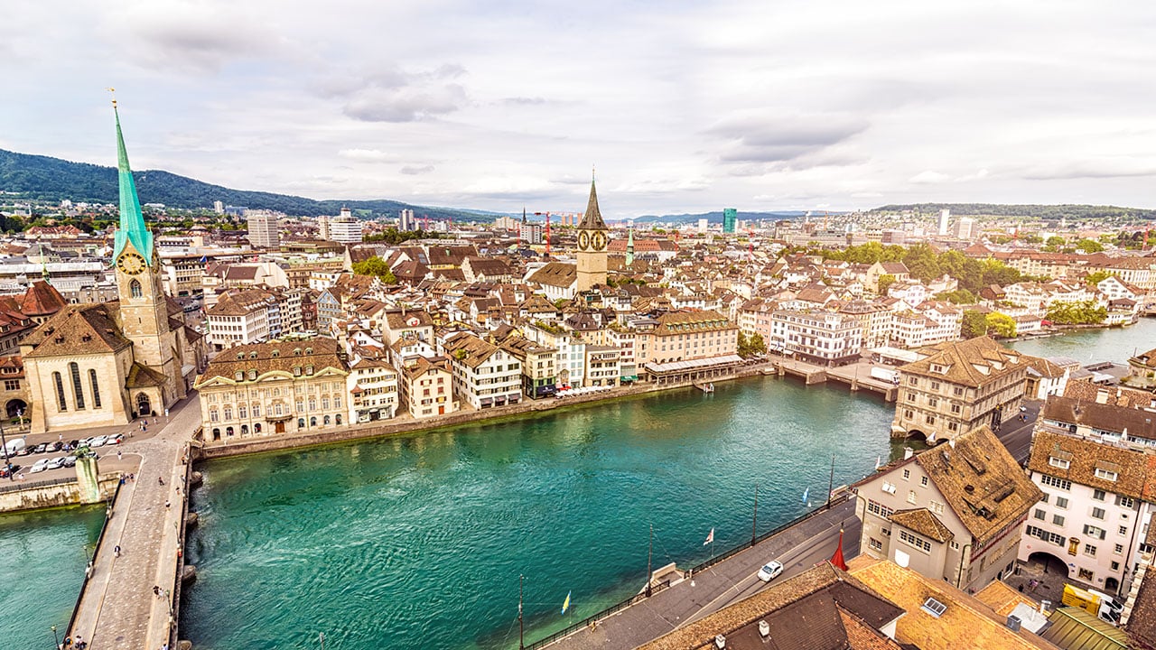 Office_Locations_Zurich iStock-832116618.jpg