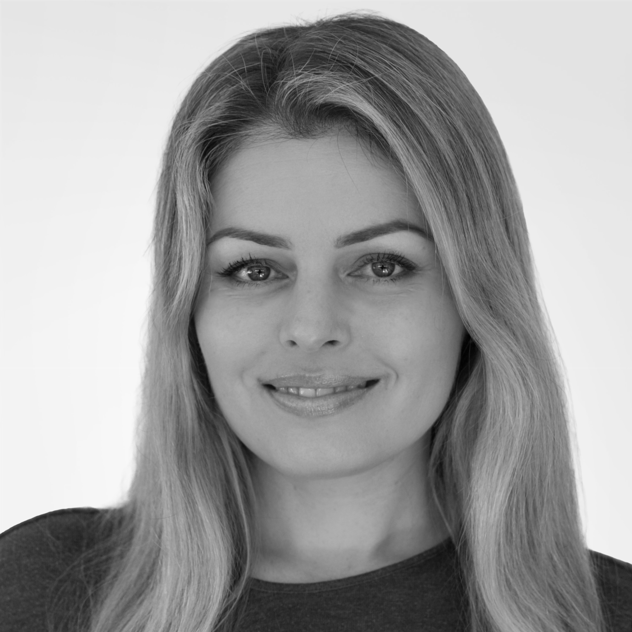 Elise_Maxwell_Team_Member_IFM_Investors_Real_Estate.jpg