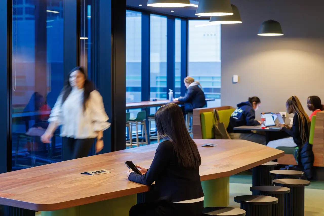 VU_City_Tower_Melbourne_VIC_Building_Interior_Office_Space-2.webp
