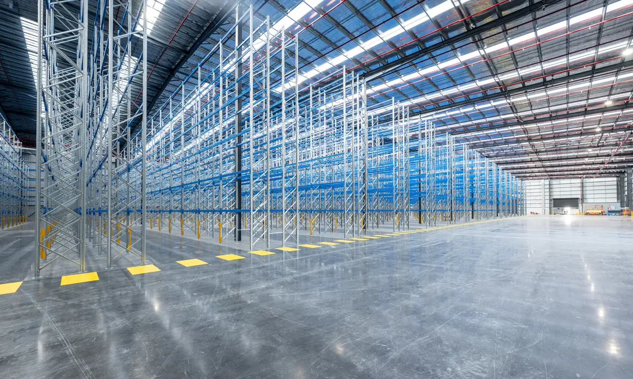 Portlinks_Logistics_Estate_VIC_Building_Exterior-3.webp