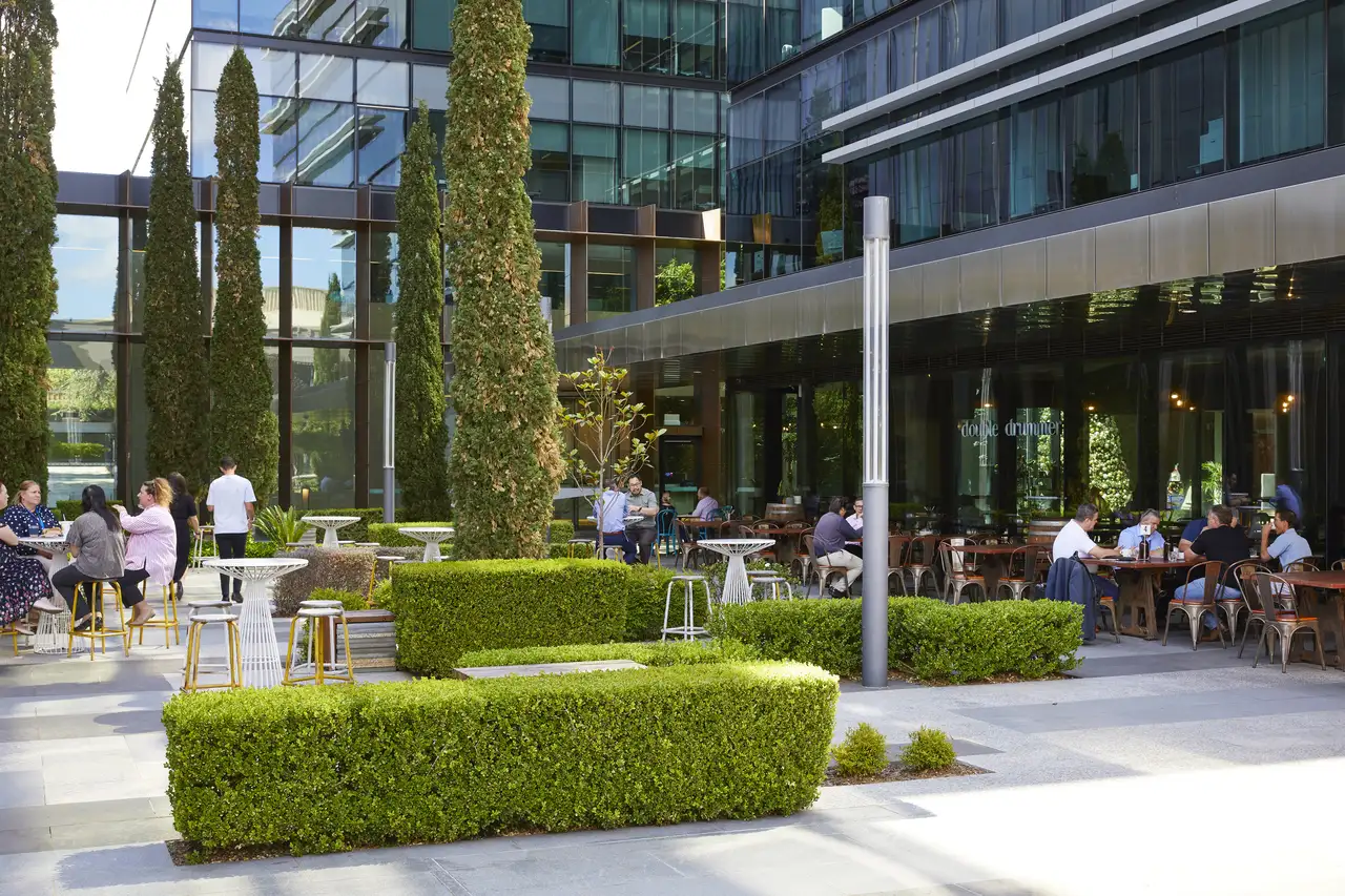 4_National_Circuit_Canberra ACT_Building_Exterior_Outside_Seating.webp