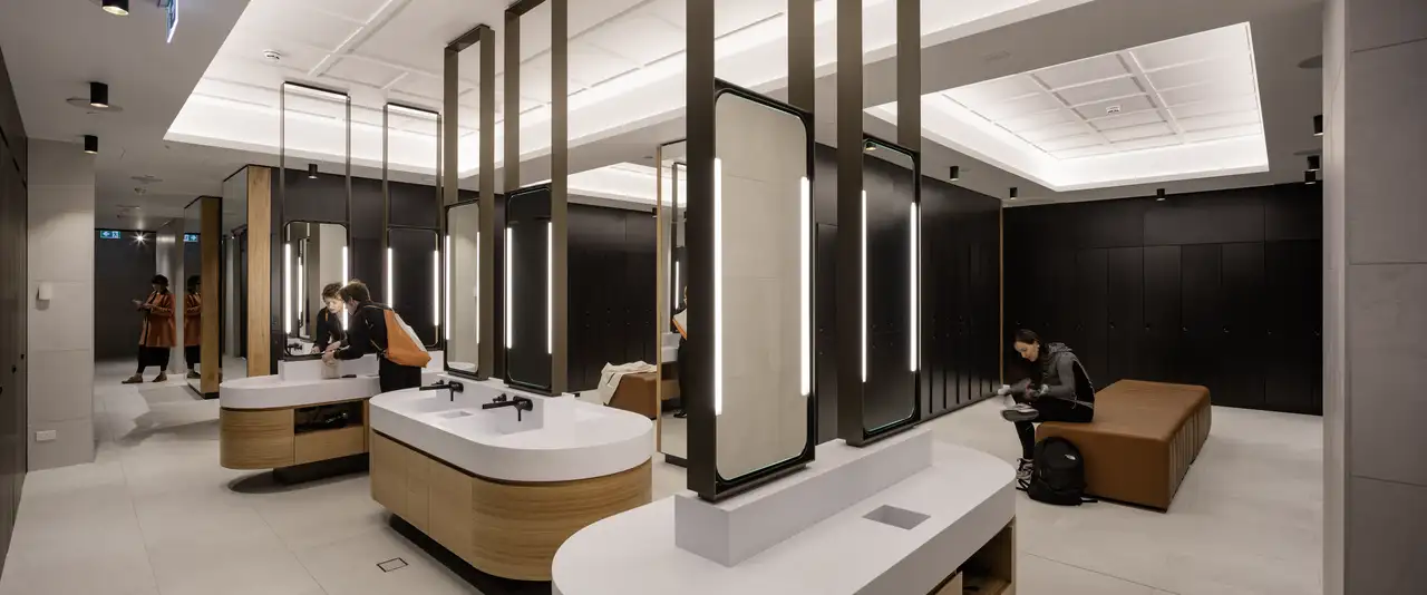 447_Collins_Street_Melbourne_VIC_Building_Interior_Changing_Room.webp