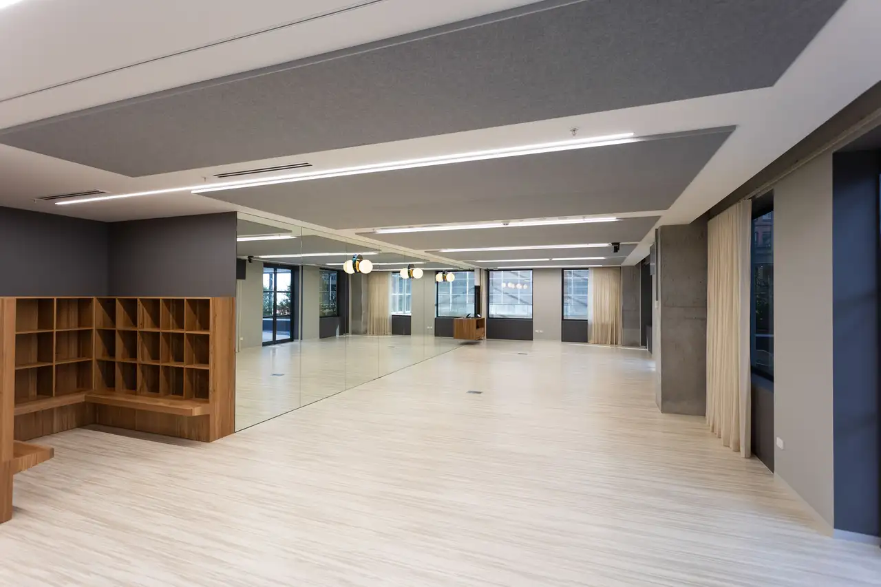 477_Pitt_Street_Sydney_NSW_Building_Interior_Room_Mirrors-2.webp