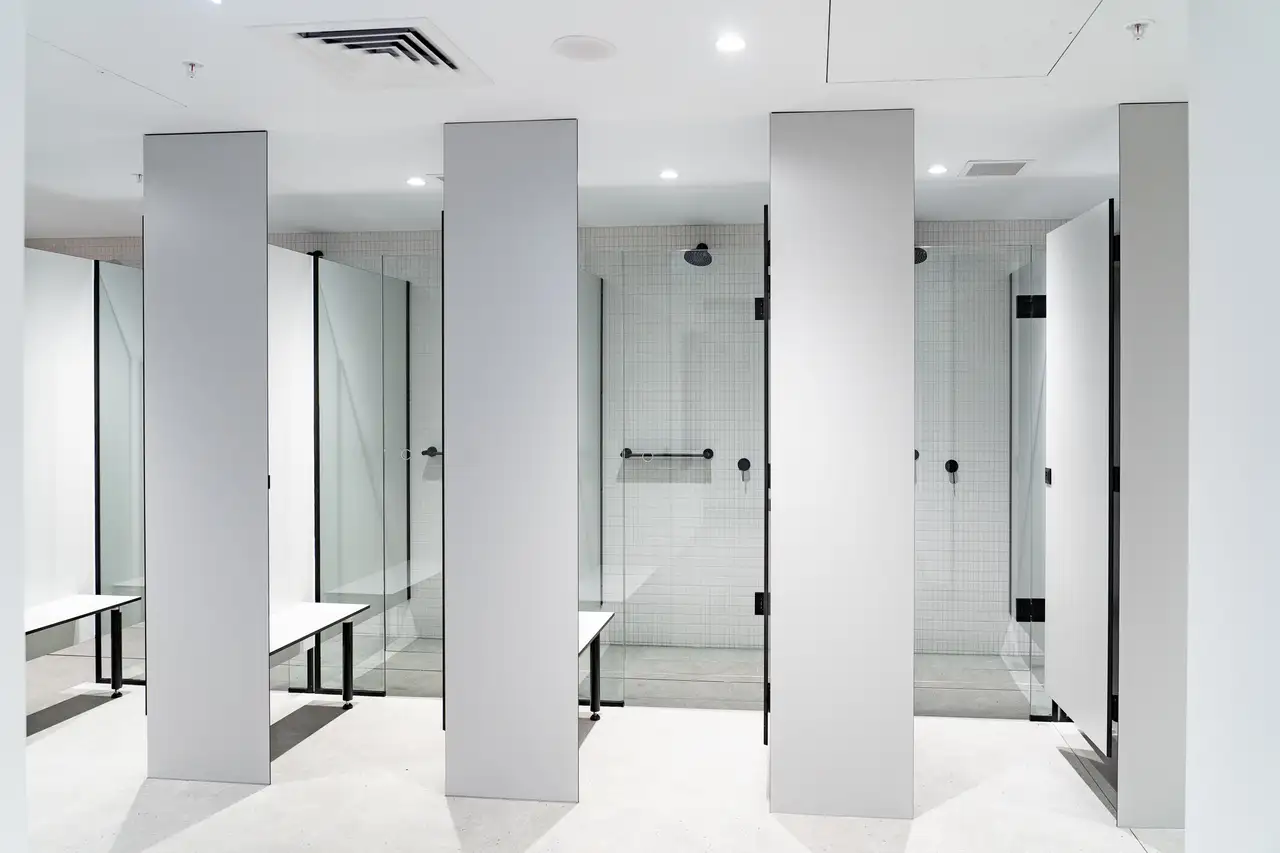 500_Bourke_Street_Melbourne_VIC_Building_Interior_Showers.webp