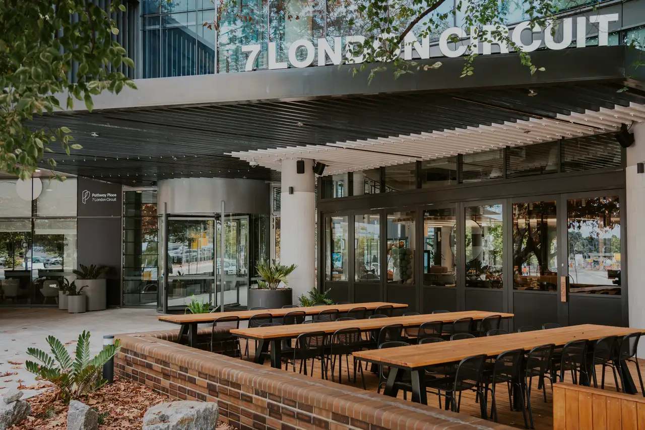 7_London_Circuit_Canberra_ACT_Building_Exterior.webp