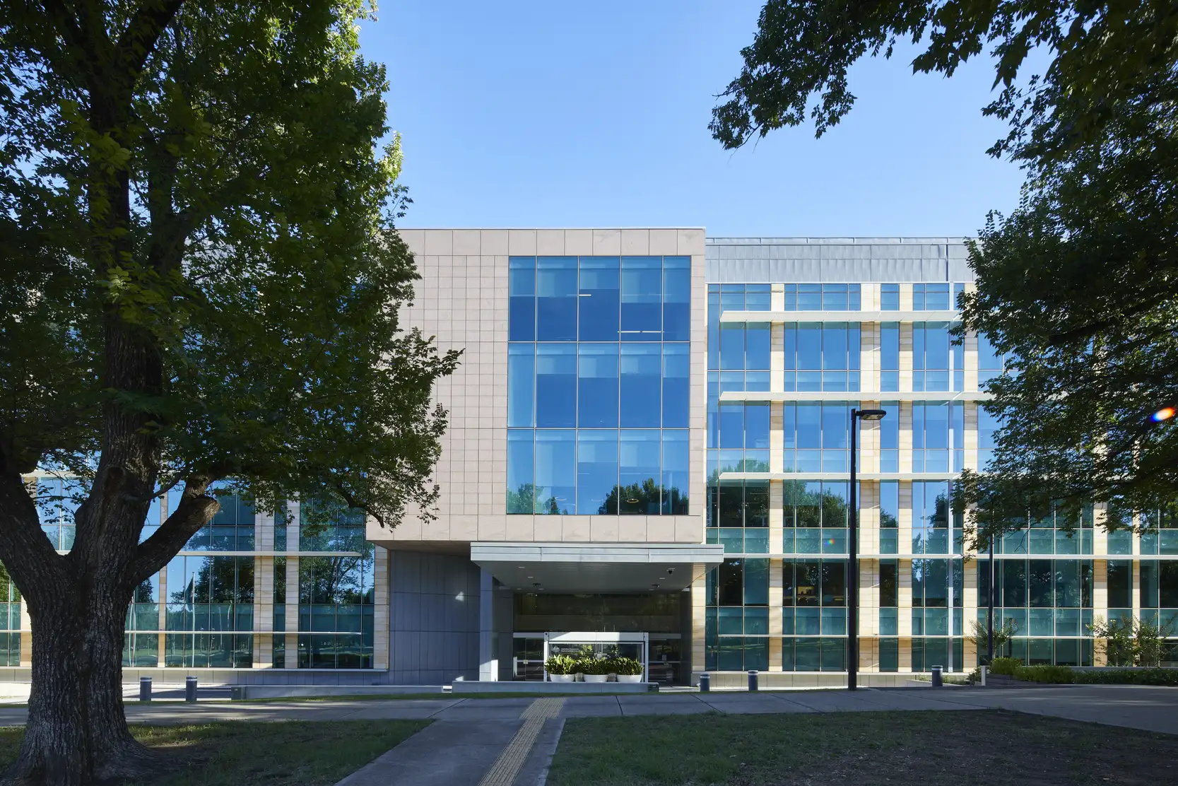 Andrew_Fisher_Building_1_National_Circuit_Canberra_ACT_Building_Exterior-2.webp