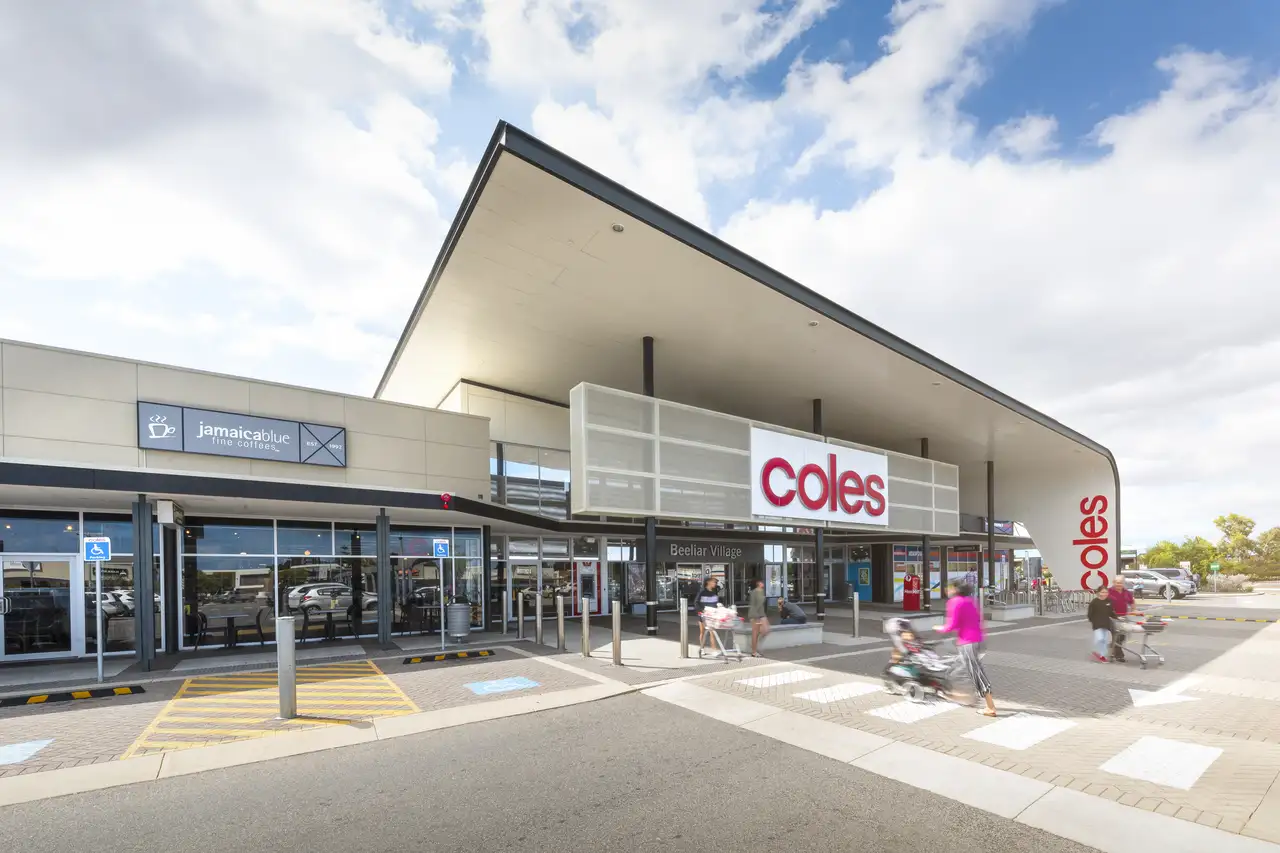 Beeliar_Village_WA_Retail_Building_Exterior_Coles.webp