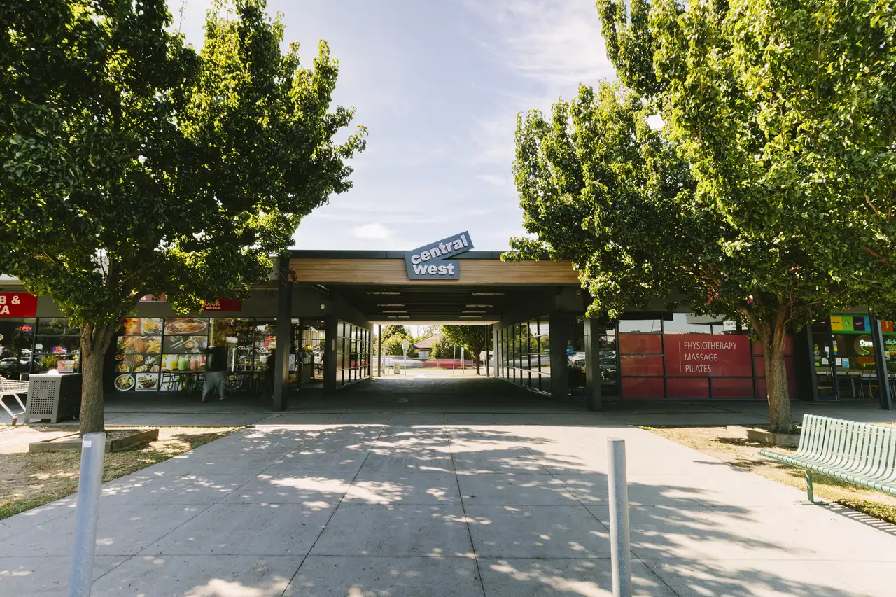 Central_West_Shopping_Centre_VIC_Retail_Building_Exterior_Street_View.webp