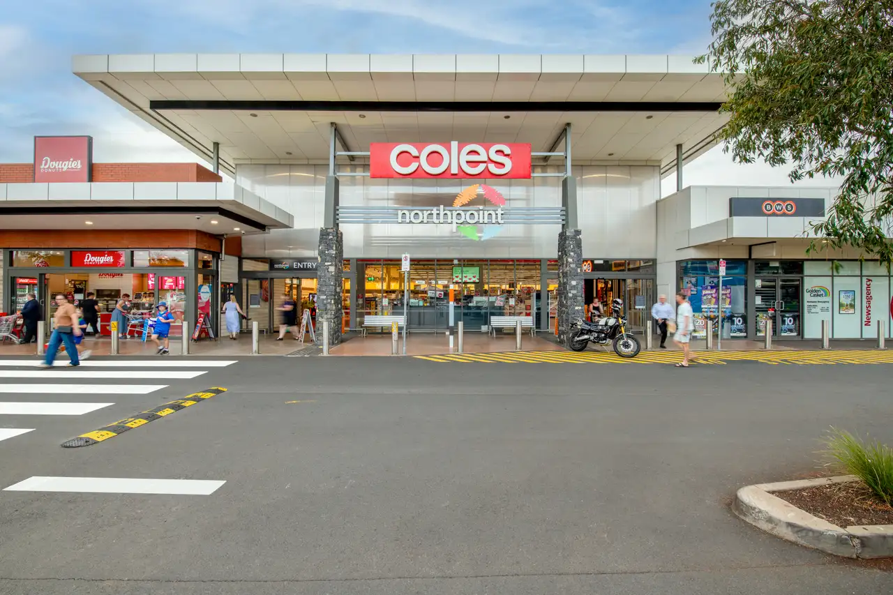 Northpoint_Shopping_Centre_QLD_Retail_Building_Exterior_Street_View.webp