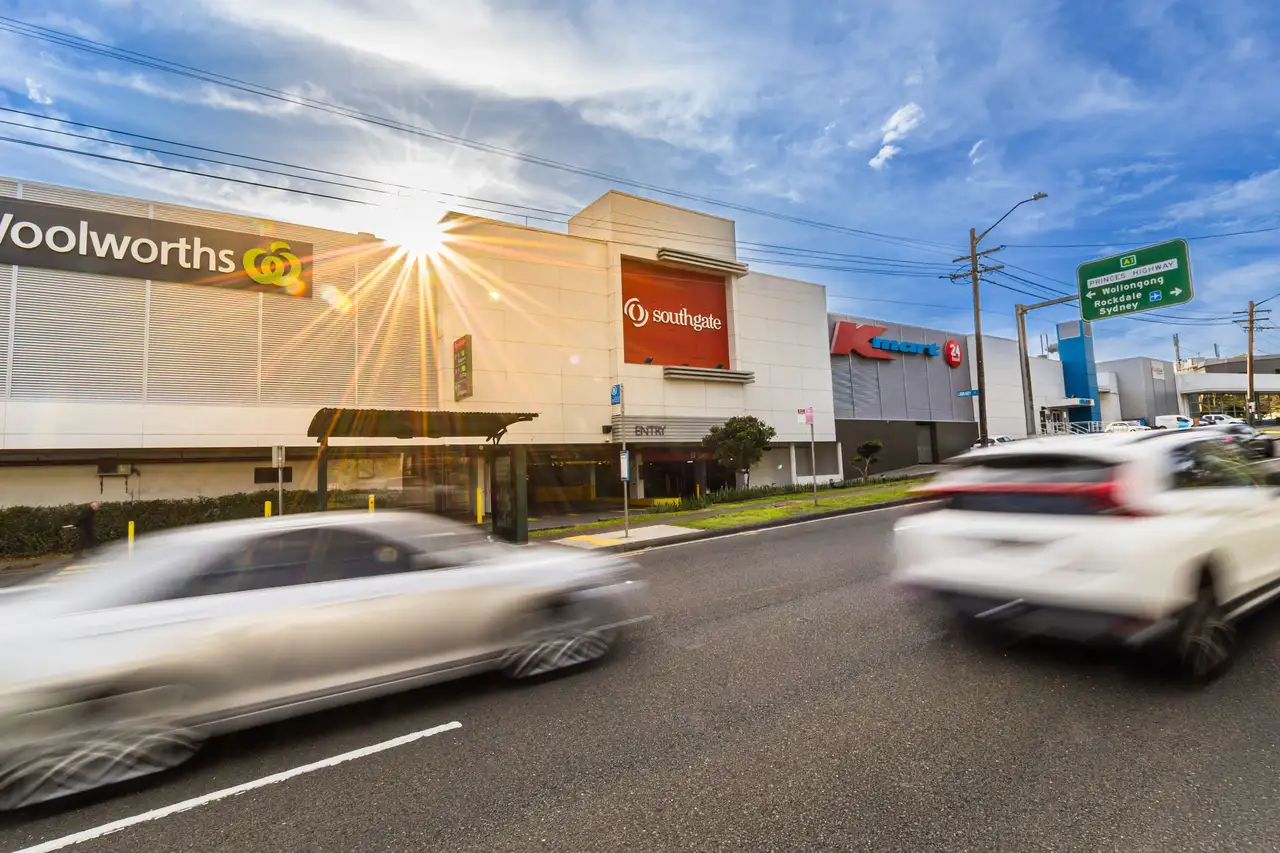 Southgate_Shopping_Centre_NSW_Retail_Building_Exterior-Street-View-with-Cars.webp