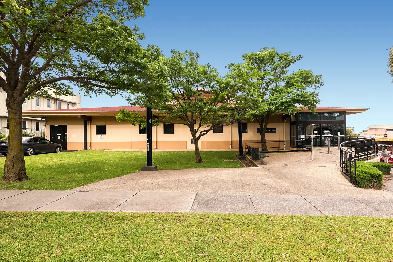 Dandenong_Police_Station_and_Law_Courts_VIC_Building_Exterior.webp
