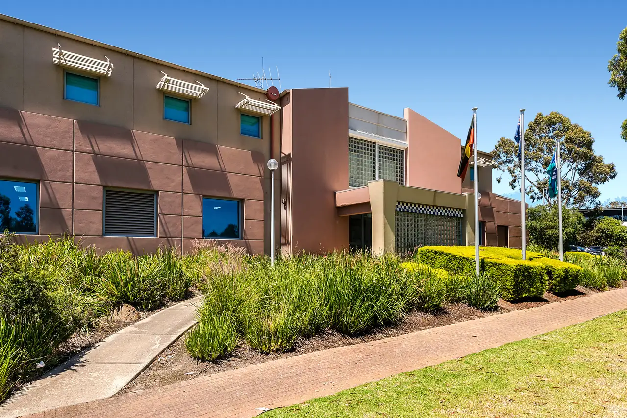 Keilor_Downs_Police_Station_VIC_Building_Exterior.webp