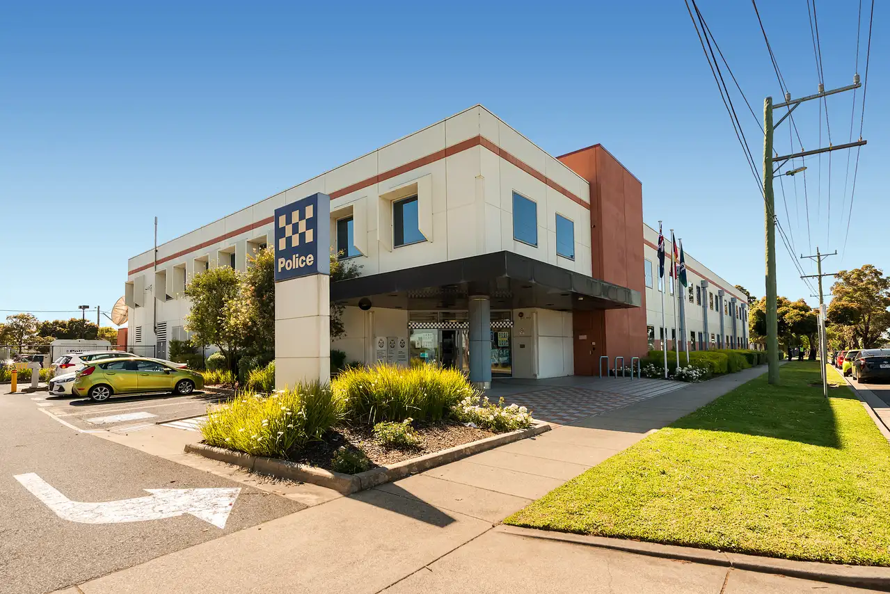 Moorabbin_Police_Station_VIC_Building_Exterior_Police_Sign.webp